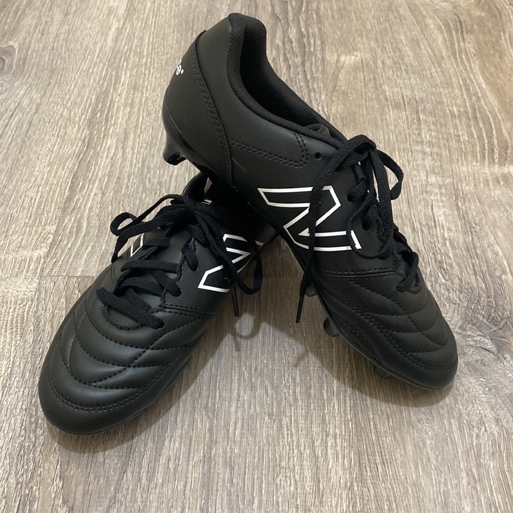 NEW BALANCE 442 • SOCCER ⚽️ CLEATS • SZ. 4.5 big boy - Picture 3 of 8
